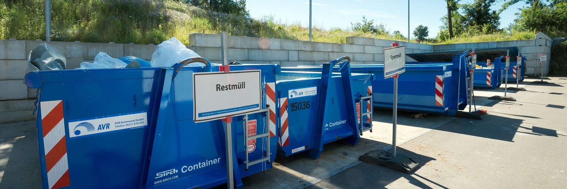 Rest und Sperrmüll Container