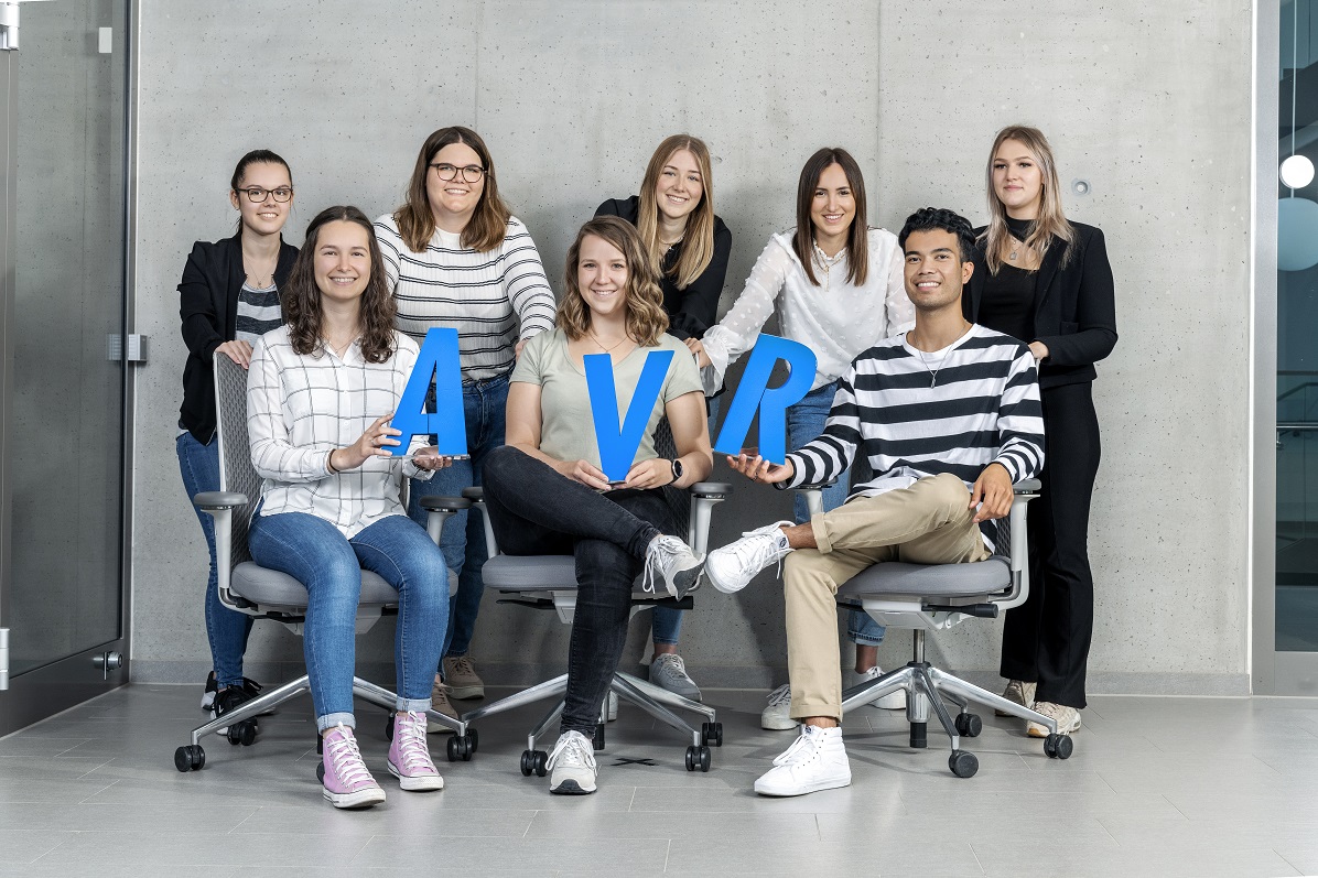 Ein Gruppenbild von Azubis der AVR Kommunal